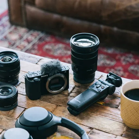 Cámara para vloggers Sony ZV-E10 + 16-50mm (ZVE10LBDI.EU)